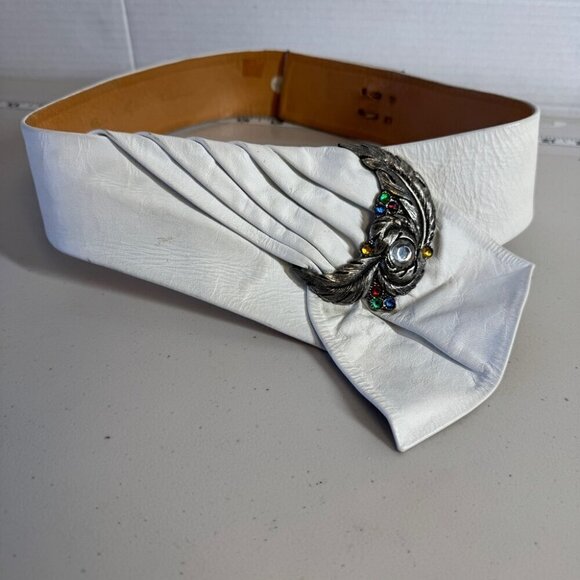 Vintage 80s Stefanie Kushner White Leather Belt Jeweled Feather Buckle Size S main image 5